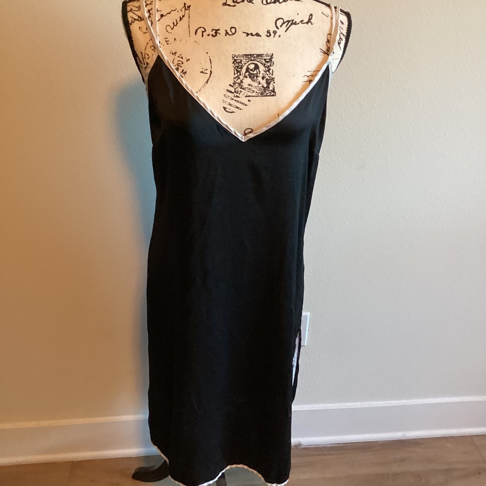 Forever 21 Black Slip Dress w White Edgiing